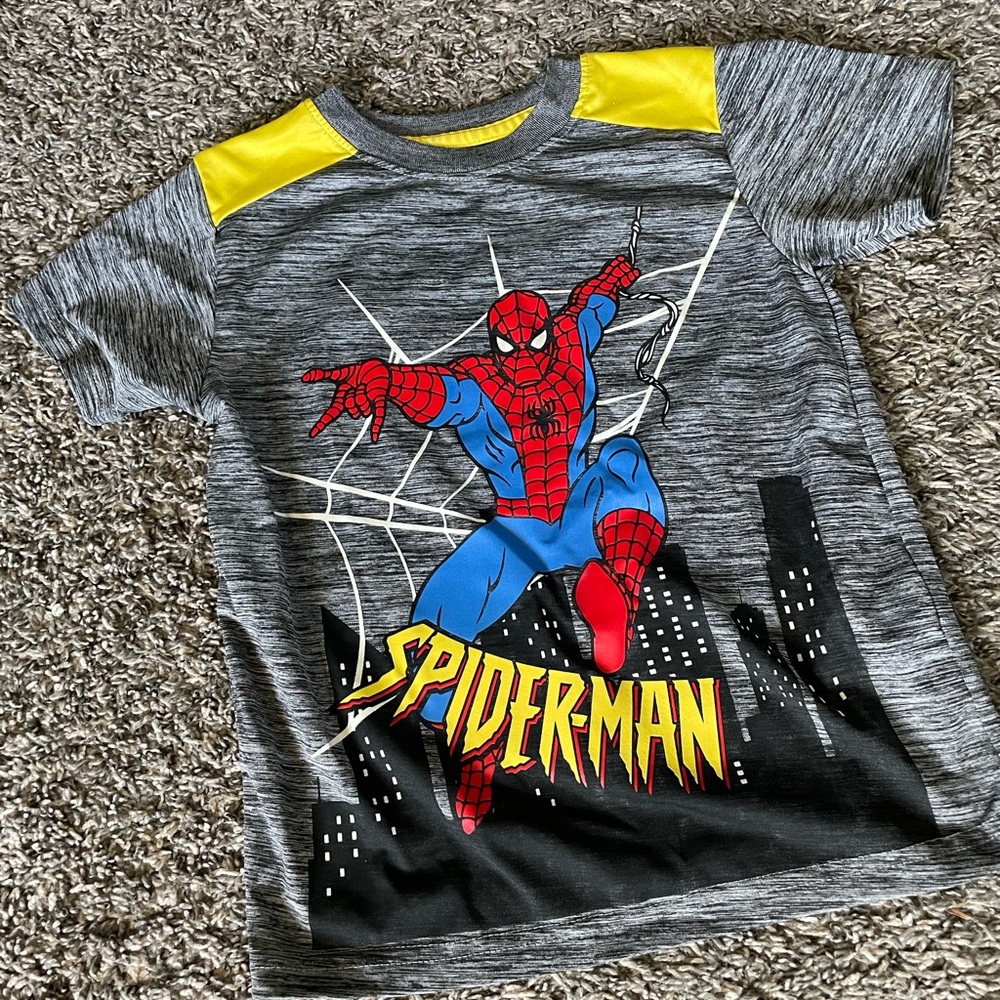 Sz 6 Spider-Man top